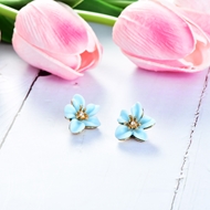 Picture of Unique Fashion Female Flowers & Plants Stud 