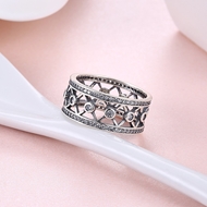 Picture of Fashionable And Modern White Fashion Rings