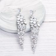 Picture of Wholesale Platinum Plated White Drop & Dangle Earrings with Speedy Delivery