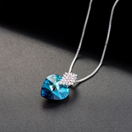 Picture of Distinctive Colorful Swarovski Element Pendant Necklace As a Gift