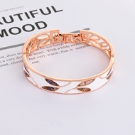 Picture of Fashion Shell Zinc Alloy Fashion Bracelet