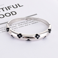 Picture of Filigree Casual White Fashion Bracelet