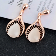 Picture of New Season White Classic Dangle Earrings with SGS/ISO Certification