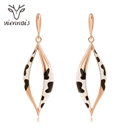 Picture of Zinc Alloy Classic Dangle Earrings in Exclusive Design