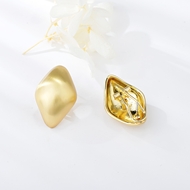 Picture of Zinc Alloy Medium Stud Earrings with Full Guarantee