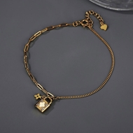 Picture of Bling Small Gold Plated Fashion Bracelet