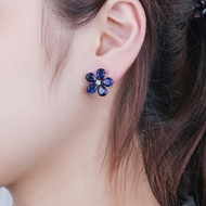 Picture of Flowers & Plants Small Stud Earrings with Fast Shipping