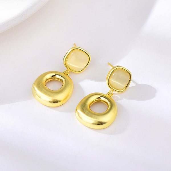 Picture of Classic Zinc Alloy Stud Earrings with Fast Shipping