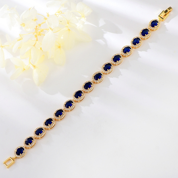 Picture of Funky Small Gold Plated Fashion Bracelet