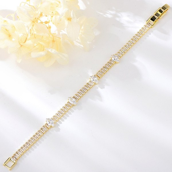 Picture of Recommended White Small Fashion Bracelet from Top Designer