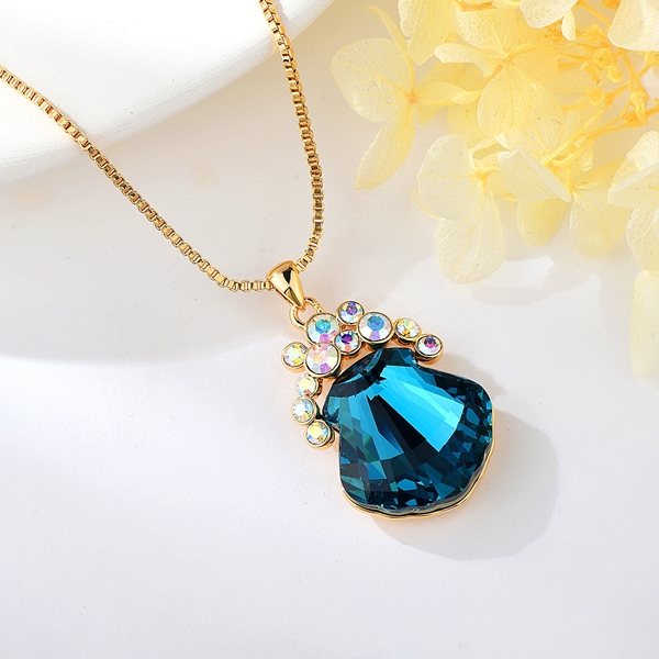 Picture of Most Popular Swarovski Element Zinc Alloy Pendant Necklace