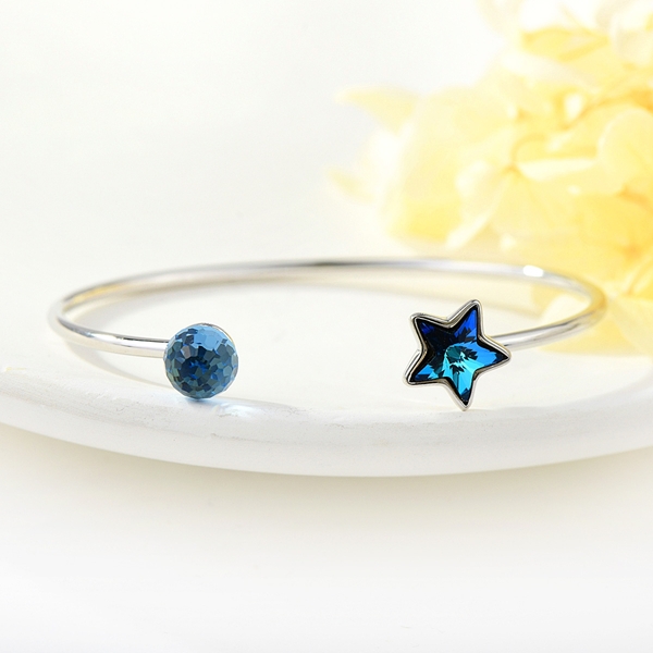 Picture of Pretty Swarovski Element Zinc Alloy Cuff Bangle