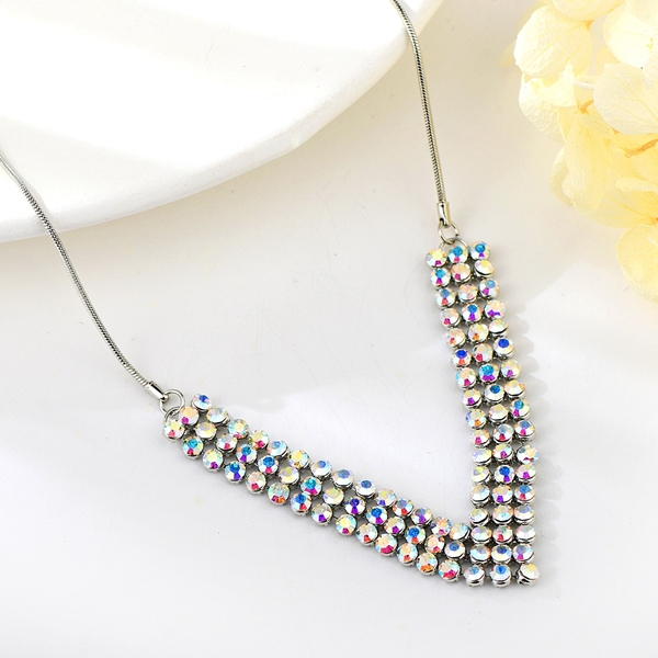 Picture of Unique Swarovski Element White Short Statement Necklace