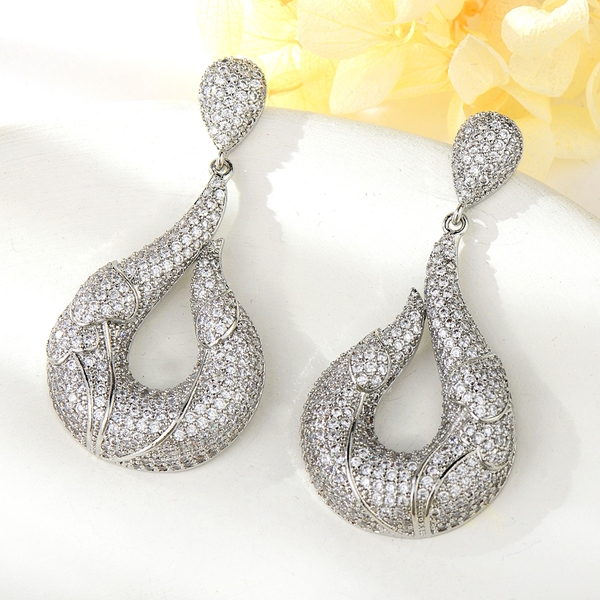 Picture of Luxury Big Dangle Earrings with 3~7 Day Delivery