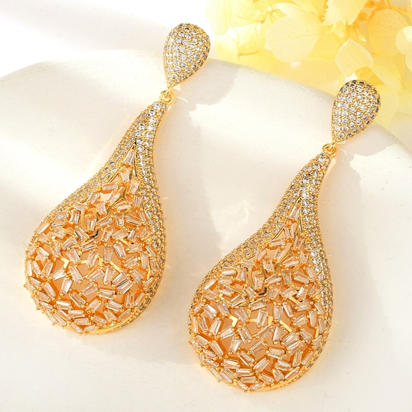 Picture of Luxury Big Dangle Earrings with Beautiful Craftmanship