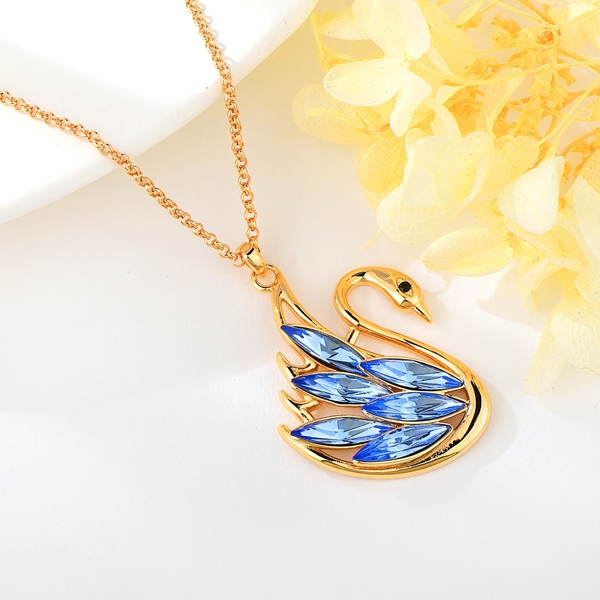 Picture of Distinctive Blue Small Pendant Necklace As a Gift