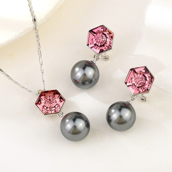 Picture of Good Quality Swarovski Element Platinum Plated 2 Piece Jewelry Set