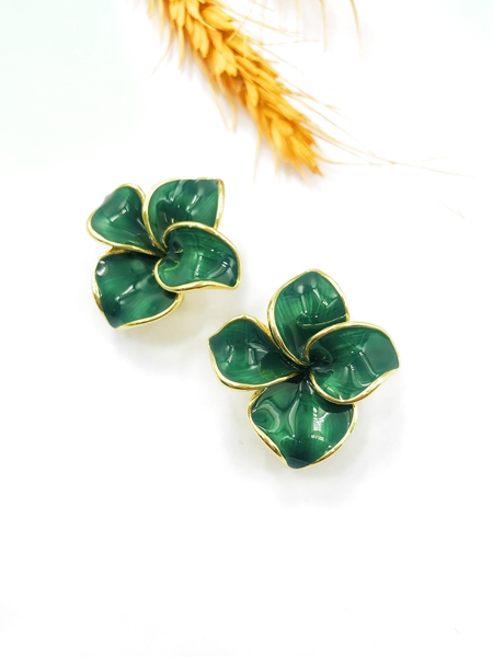 Picture of Nickel Free Green Gold Plated Clip On Earrings with No-Risk Refund