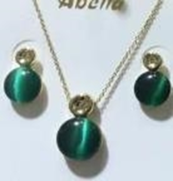 Picture of Classic Gold Plated Y Necklace in Exclusive Design