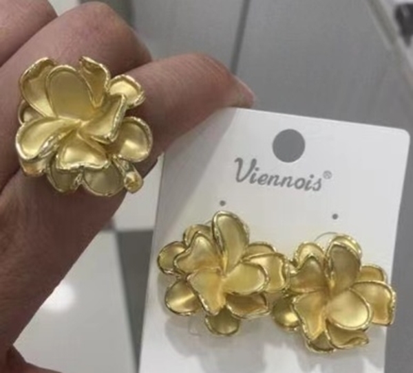 Picture of Unique Opal Work Tassel Earrings